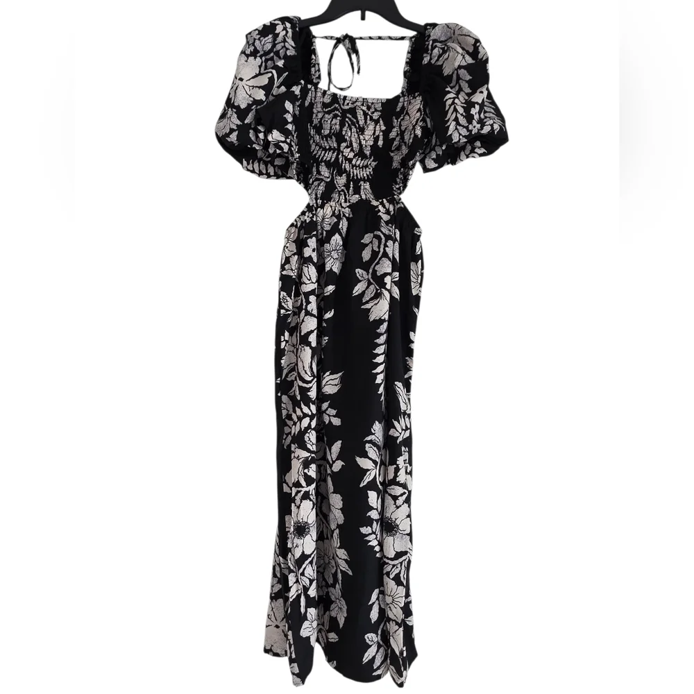 Blush Floral Maxi Dress Puff Sleeves Smocked Bodice Black White Size Medium
